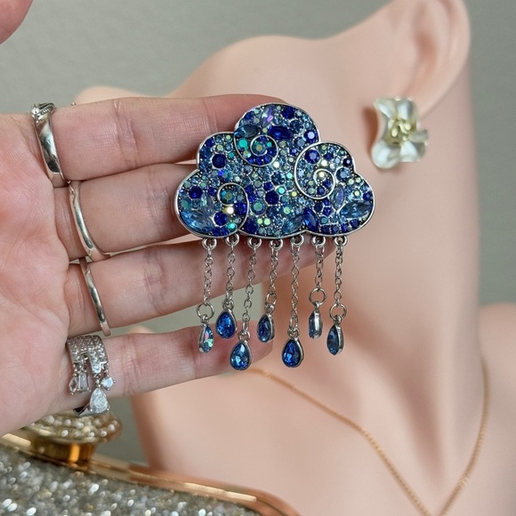 ⚜️🌧️ Cloudé | Blue and Silver Cloud Brooch 🌧️ - Picture 9 of 9